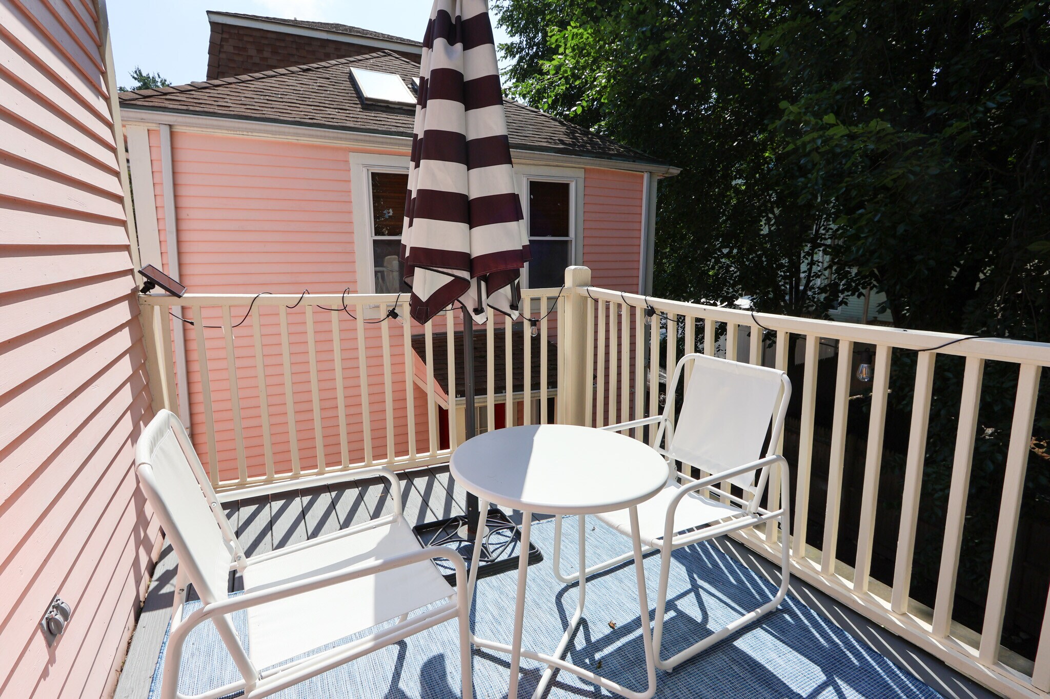 Building Photo - 33 Jay St