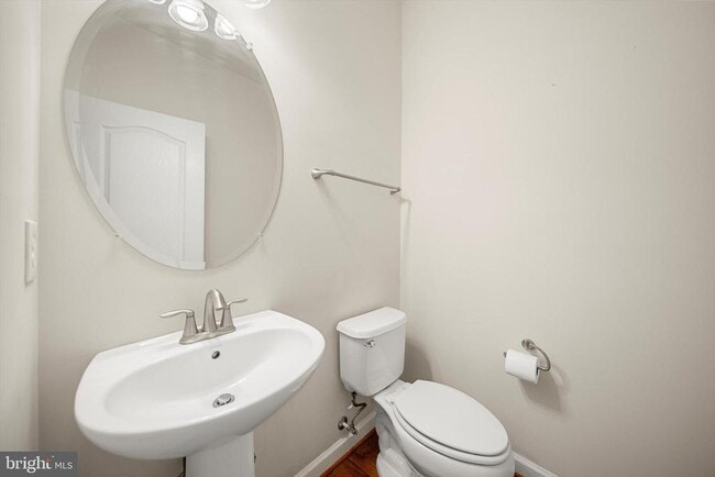 Building Photo - 16421 Regatta Ln