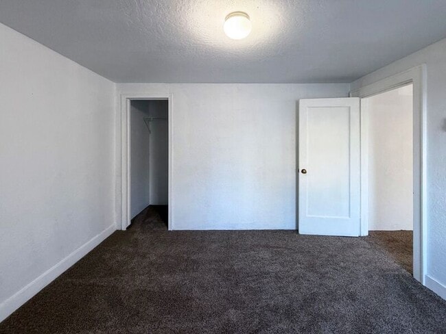 Building Photo - 3511 Willamette St