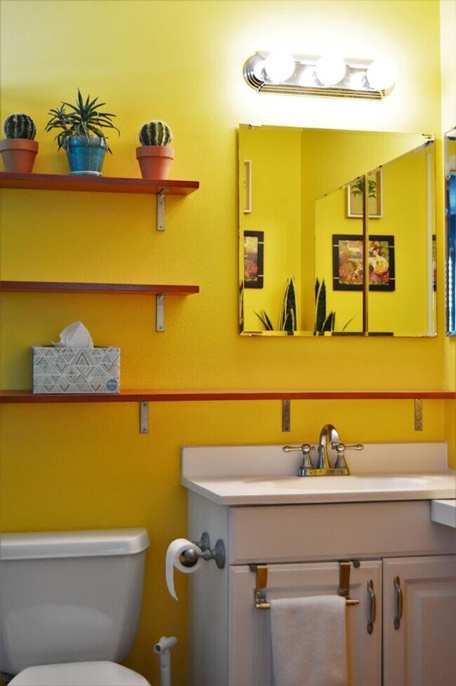 Building Photo - Unfurnished Annual rental -Single family h...