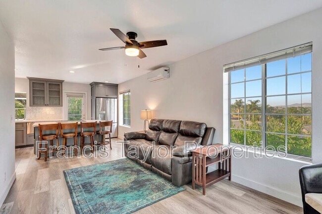 Building Photo - 1129 Rising Hill Way