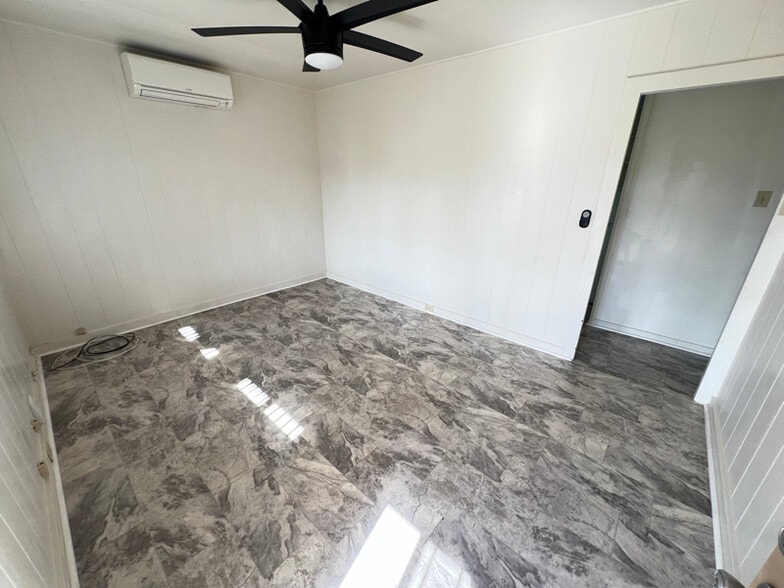 Building Photo - 45-569-569 Paleka Rd