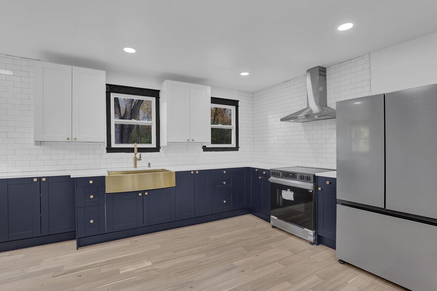 Building Photo - 119 N Ohio Ave