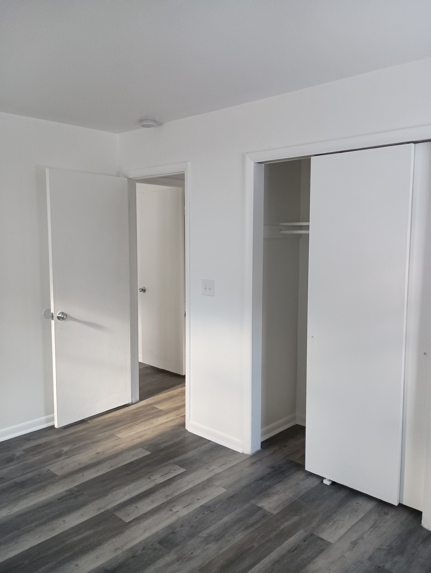 Building Photo - 1A Saybrook Dr