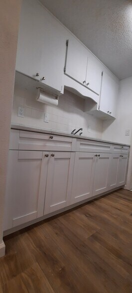 Building Photo - 4951 Elkner St