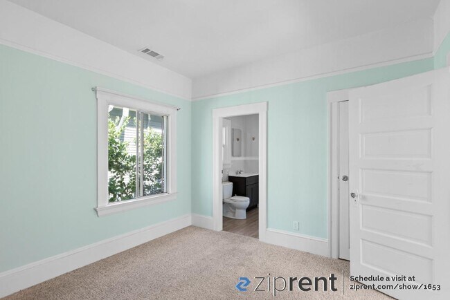 Building Photo - 1012 63rd St