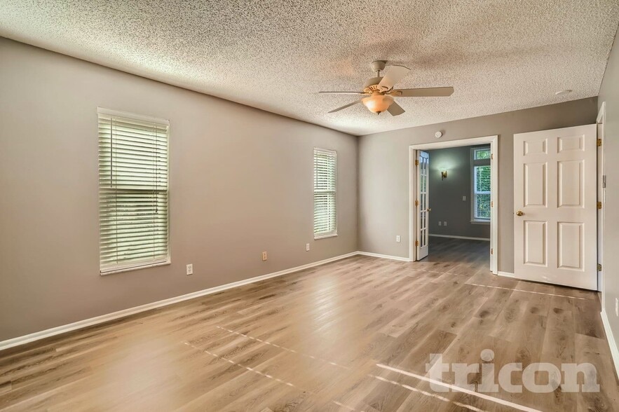 Building Photo - 2641 Gleneagles Dr