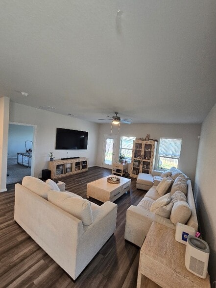 Building Photo - 9519 Bonito Fls Dr