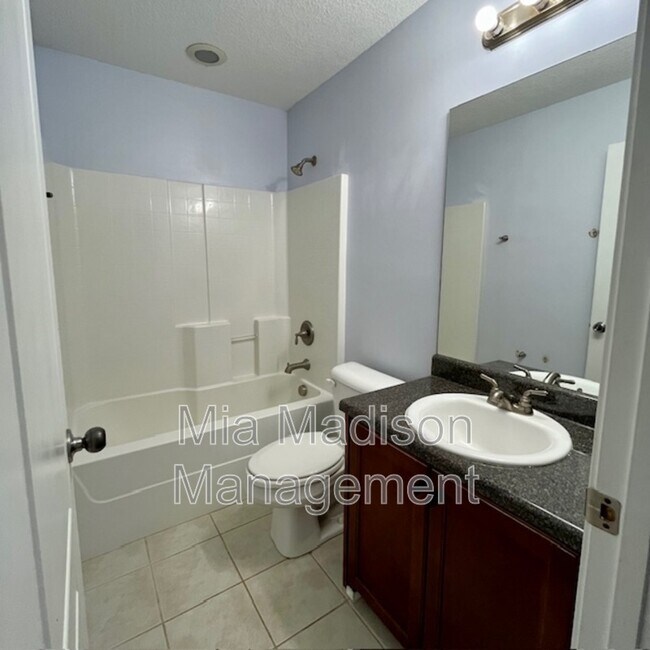 Building Photo - 275 Abigail Cir