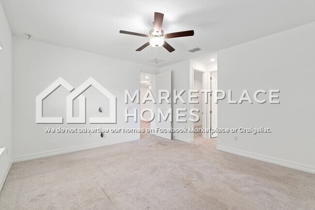 Building Photo - 1355 SE 43rd Rd