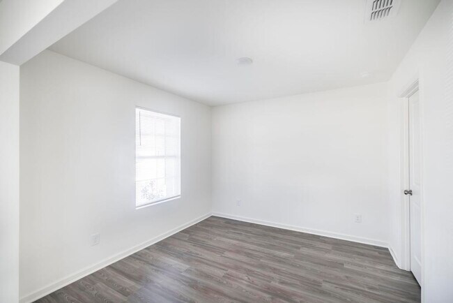 Building Photo - 134 Price Ml Trl