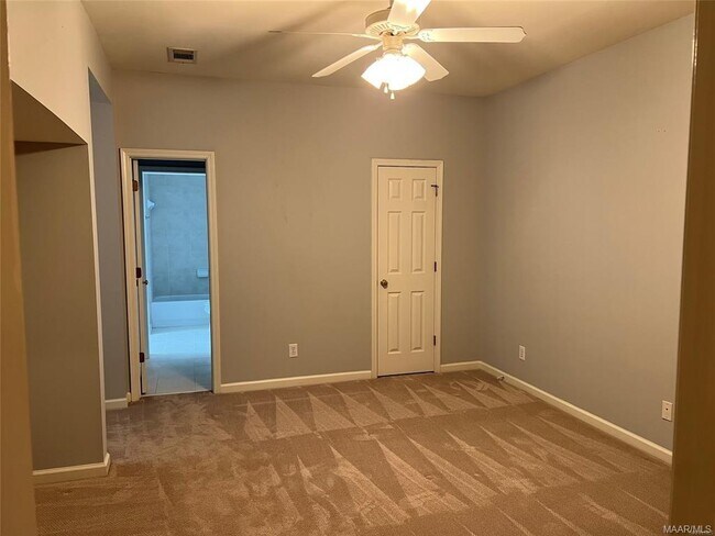 Building Photo - 2230 Wyndgate Dr