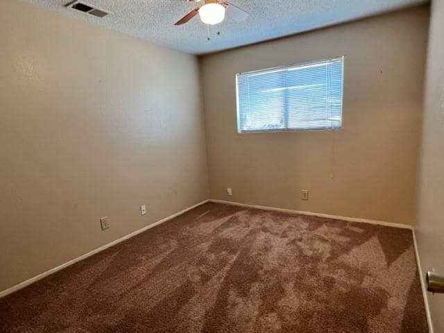 Building Photo - 320 Highland Estates Dr