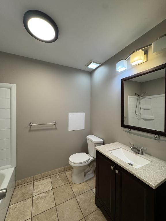 Building Photo - 9206 Greenway Ln