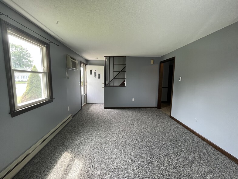 Building Photo - 485 Corey St