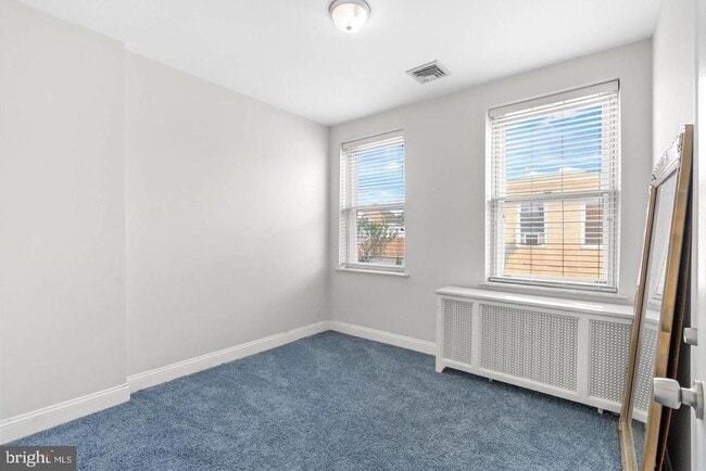 Building Photo - 7146 Tulip St