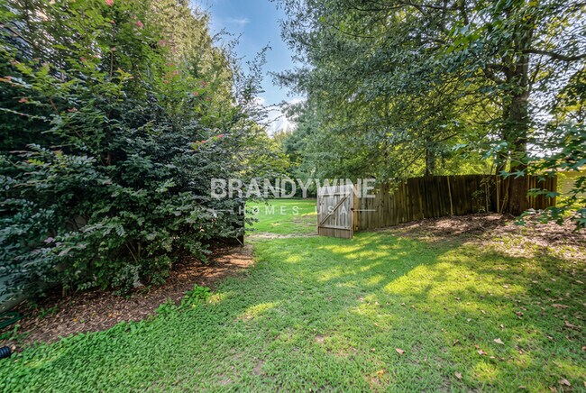 Building Photo - 38 Lazarus Dr