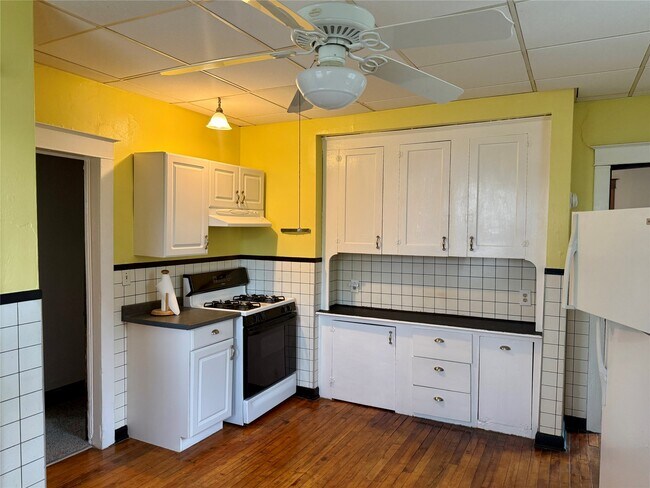 Building Photo - 1 Euclid Ave