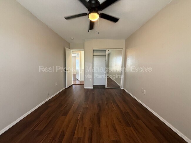 Building Photo - 3930 W Irwin Ave