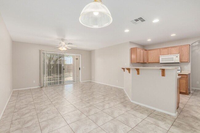 Building Photo - New Listing in Buckeye