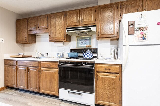 Building Photo - 265 North St