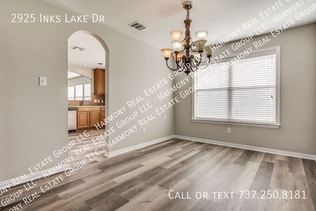 Building Photo - 2925 Inks Lake Dr
