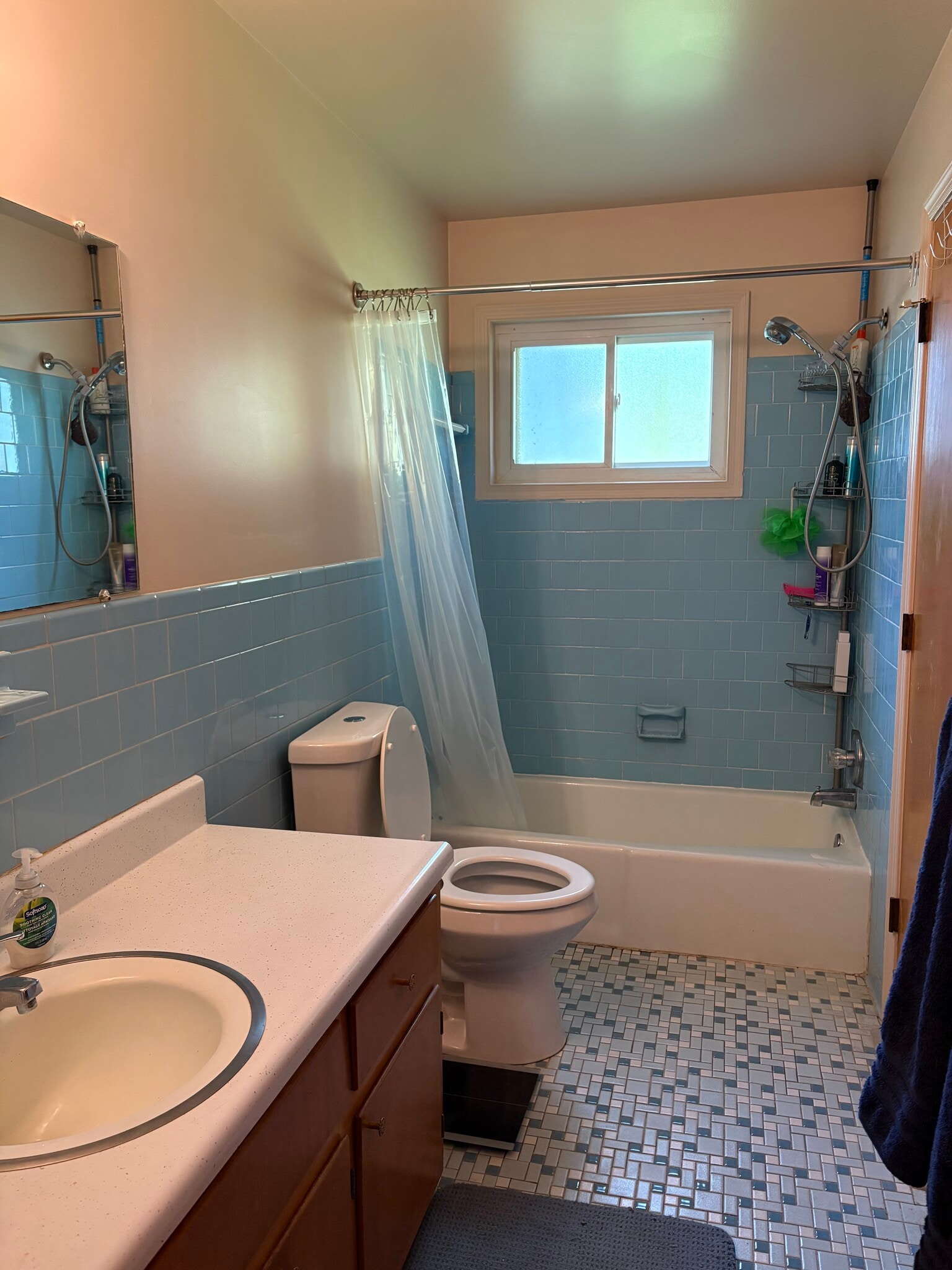 Bathroom - 3721 Winterhaven Rd