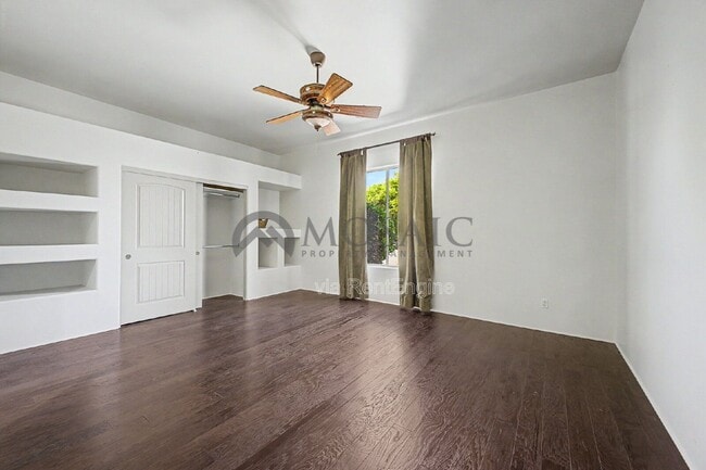 Building Photo - 14006 E Mark Ln