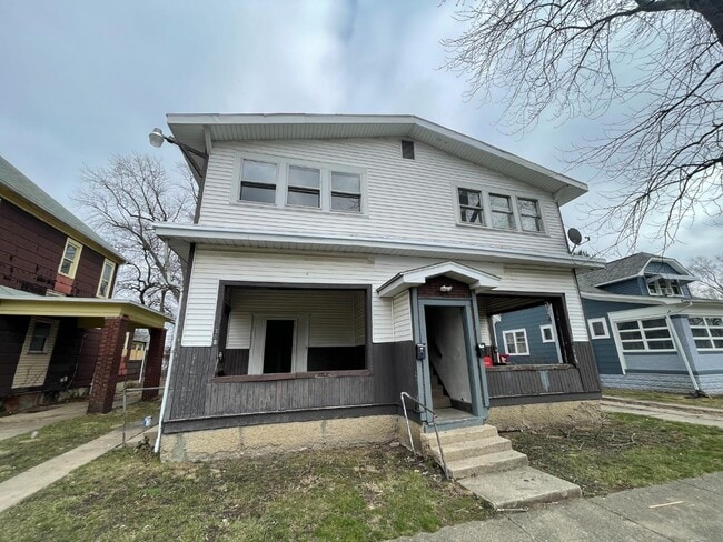 Primary Photo - 307 Kent Ave