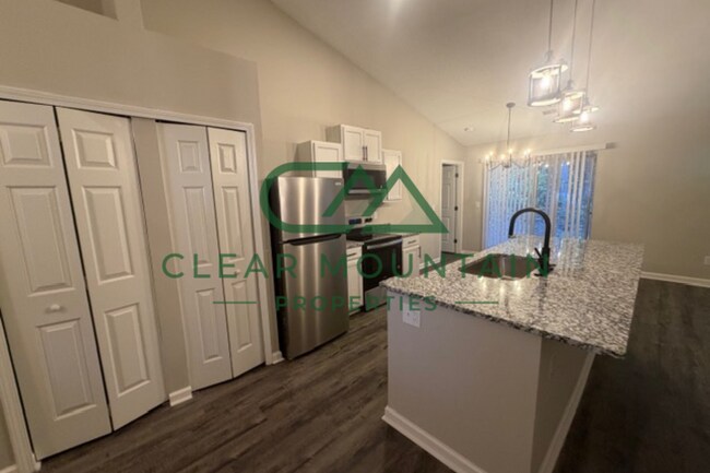 Building Photo - Move-in Special! Limited-Time Leasing Offer!