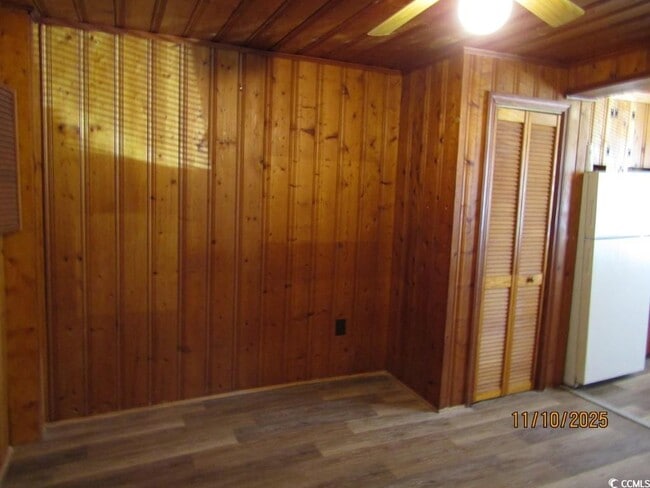 Building Photo - 500 25th Ave S