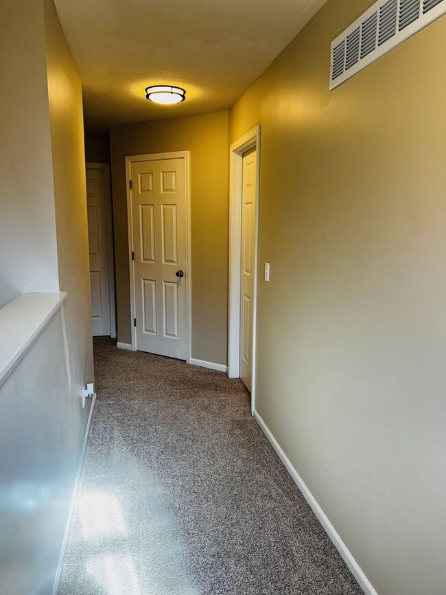 Building Photo - Charming 3-Bedroom Home with Modern Amenities and Elegant Finishes