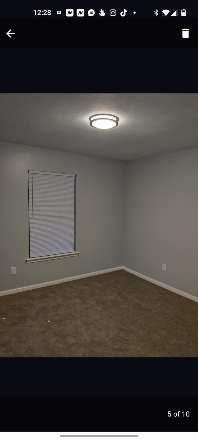 Building Photo - 10385 Birchfield Dr