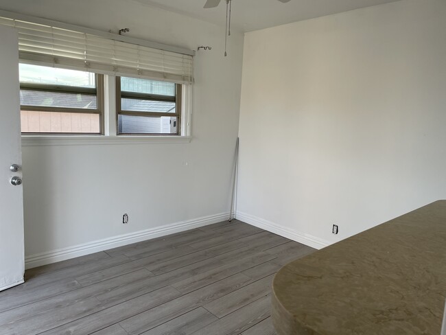 Bedroom - 24683 Woodward Ave