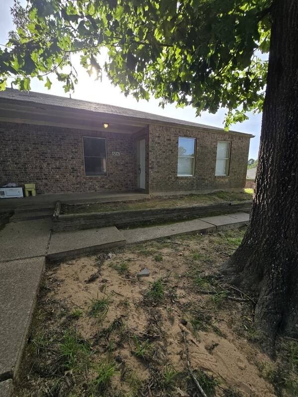Building Photo - 6841 Brown St