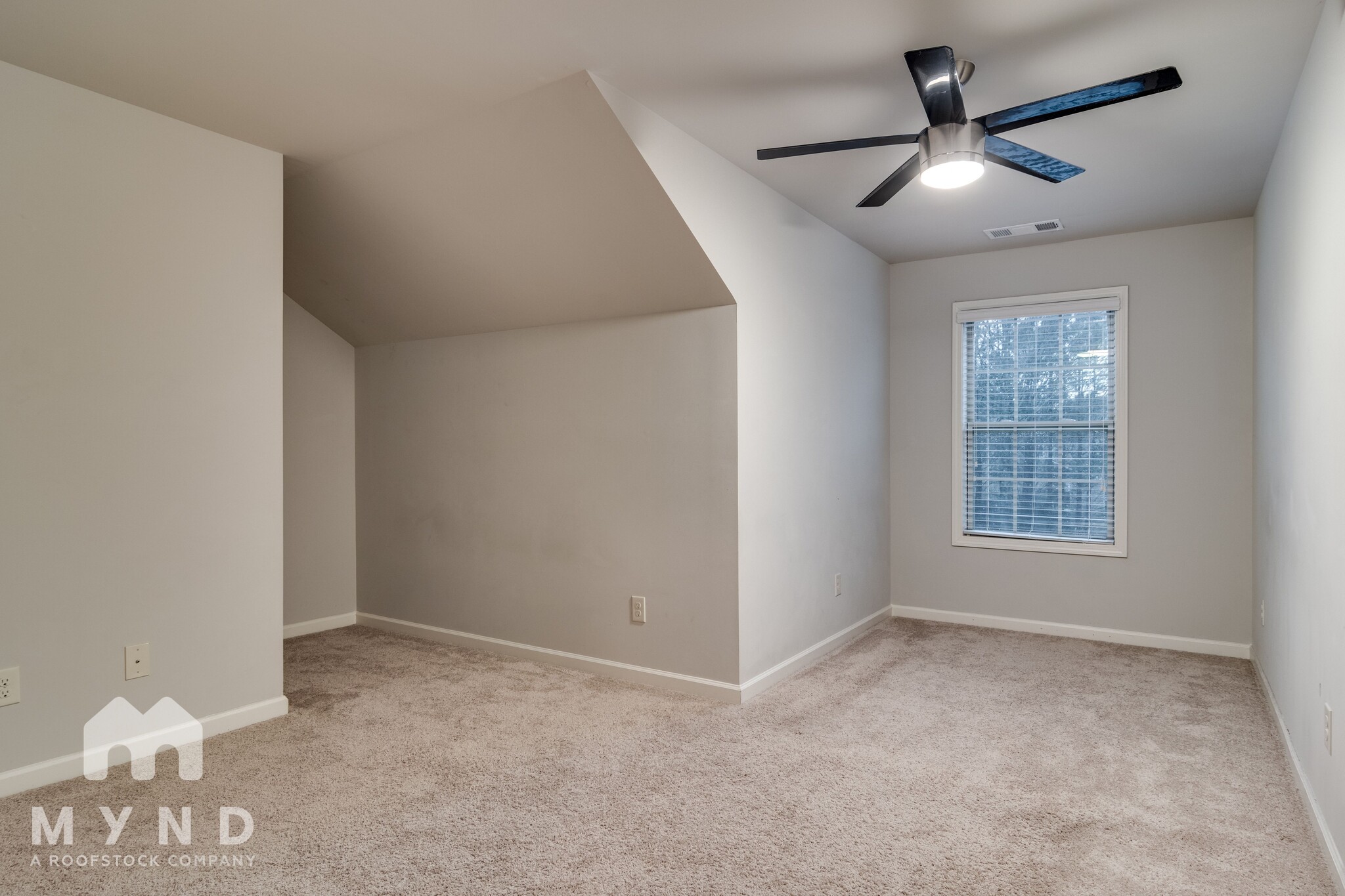 Building Photo - 7491 Waverly Loop