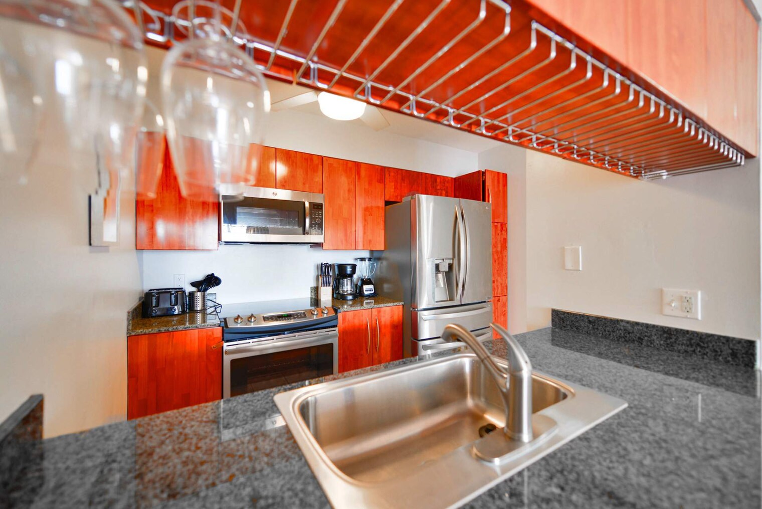 Building Photo - 1 SE 12th St