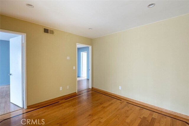 Building Photo - 1244 Valley View Rd