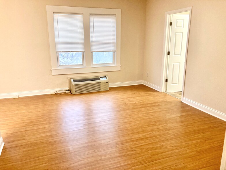 Living Room - Dunbar Court