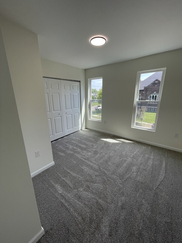 Building Photo - 180 E Morrill Ave