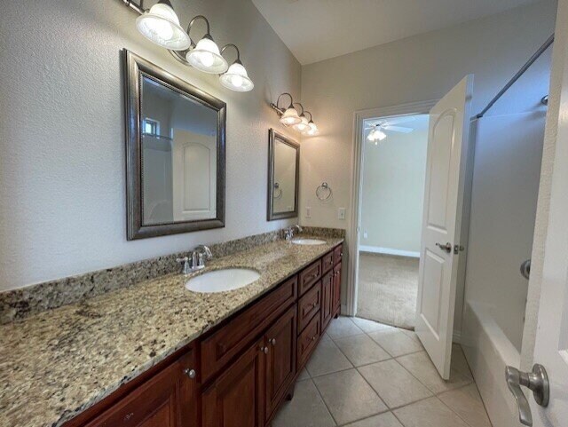 Building Photo - 3909 SW Sycamore St