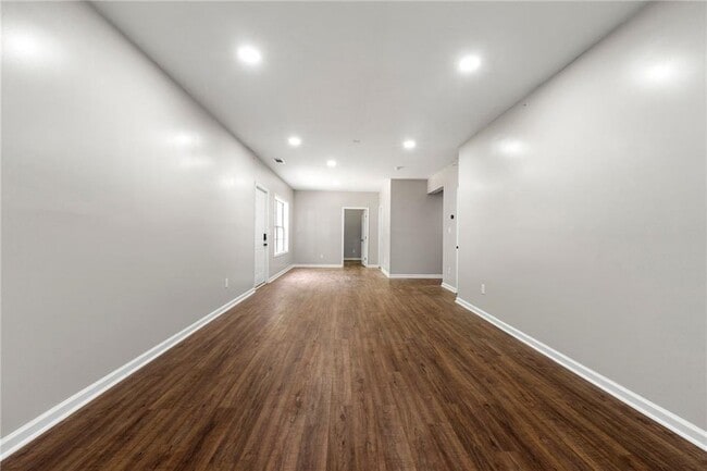 Building Photo - 7260 Foxberry Ct