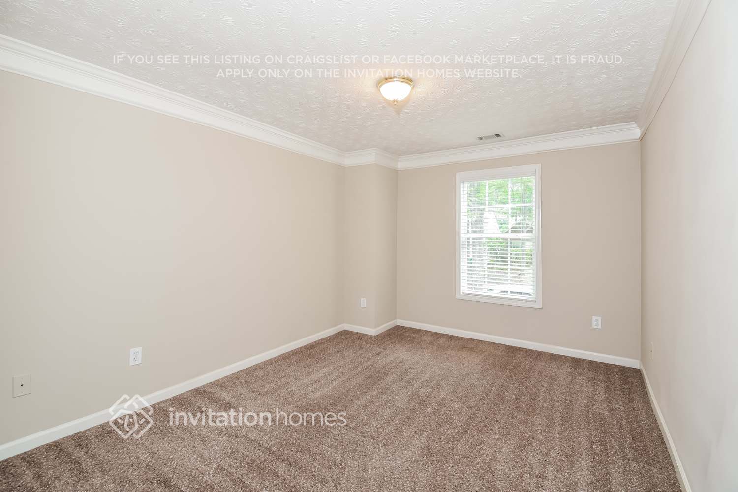 Building Photo - 2802 Wynhaven Oaks Way
