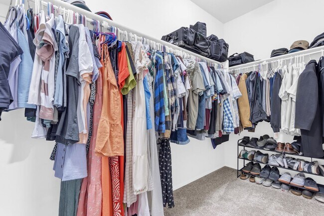 Building Photo - Stunning Single-Level Rental In The Highly Sought-After Anthem at Merrill Ranch!