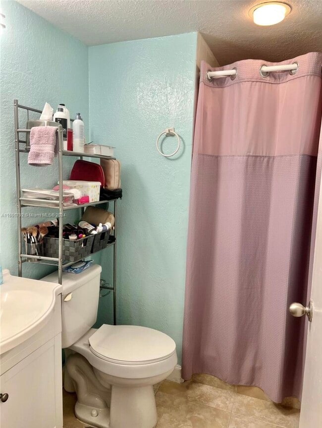 Building Photo - 9235 SW 8th St