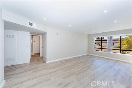 Building Photo - 835 E Lomita Ave