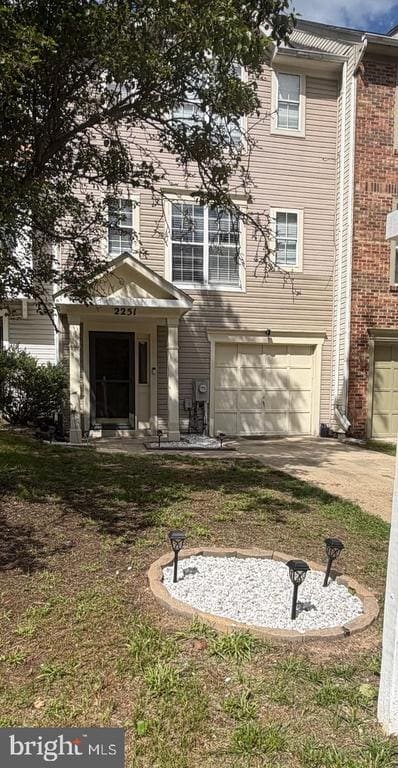 Building Photo - 2251 Commissary Cir