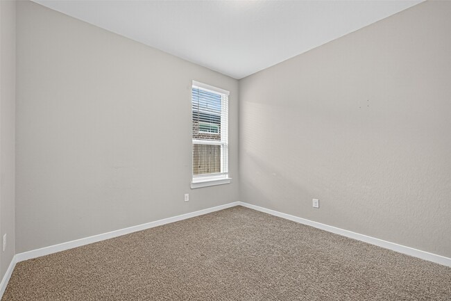 Building Photo - 28611 Hannahs Harbor Ln
