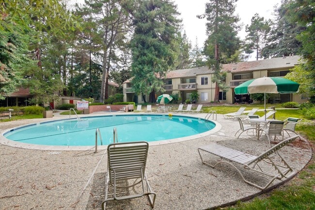 Building Photo - 505 Cypress Point Dr