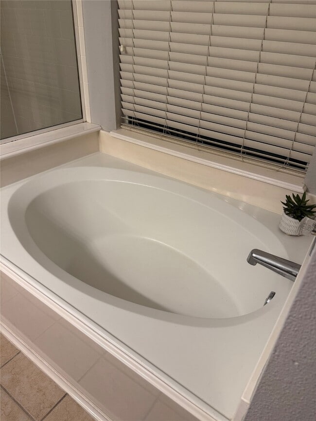 Building Photo - 10226 Antelope Alley